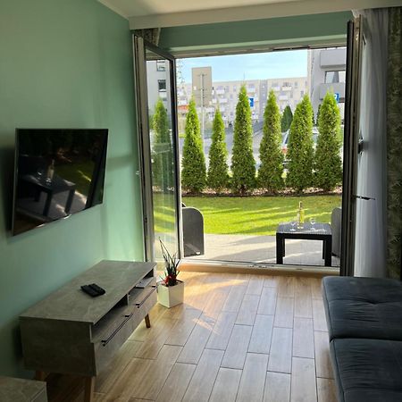 2 Tyskie Apartamenty Z Ogrodkiem Tychy Exterior photo