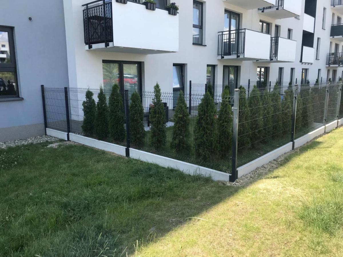 2 Tyskie Apartamenty Z Ogrodkiem Tychy Exterior photo
